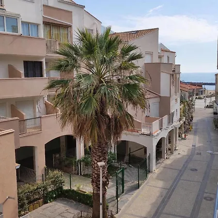 à 40 M 2 Piscines 4 Pers Le Nid De Dothy