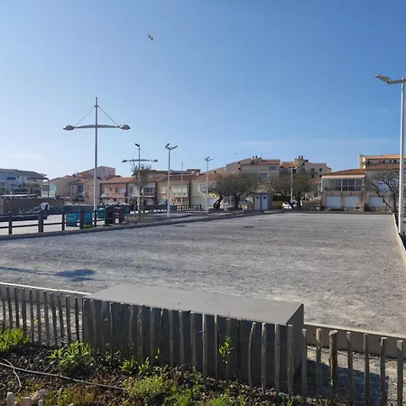 Apartment A 40 M 2 Piscines 4 Pers Le Nid De Dothy