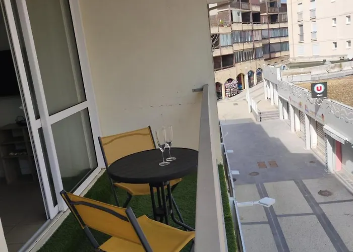 A 40 M 2 Piscines 4 Pers Le Nid De Dothy Apartment *